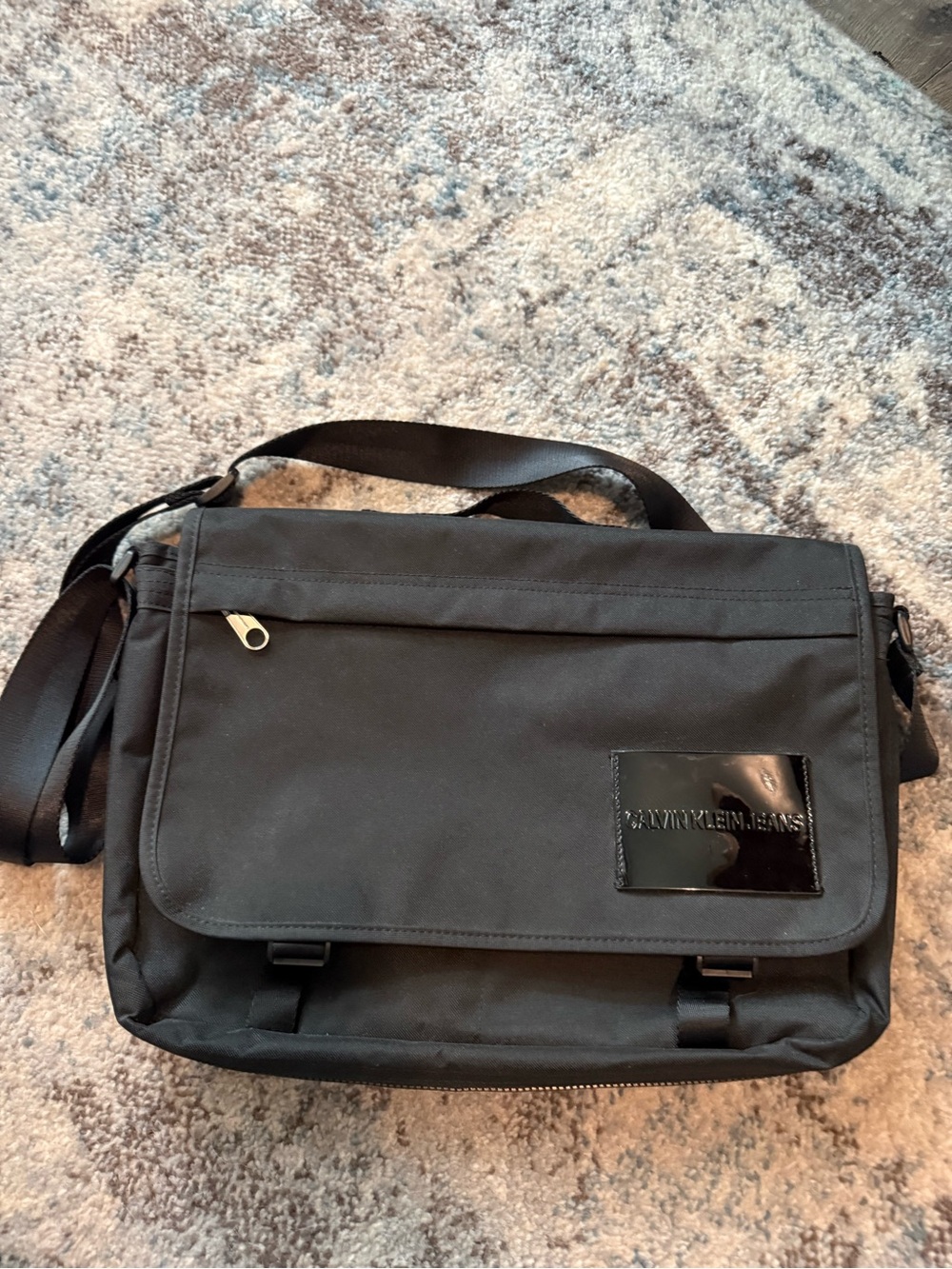 Calvin Klein Jeans Black Men's Messenger Bag with Shiny Logo Patch